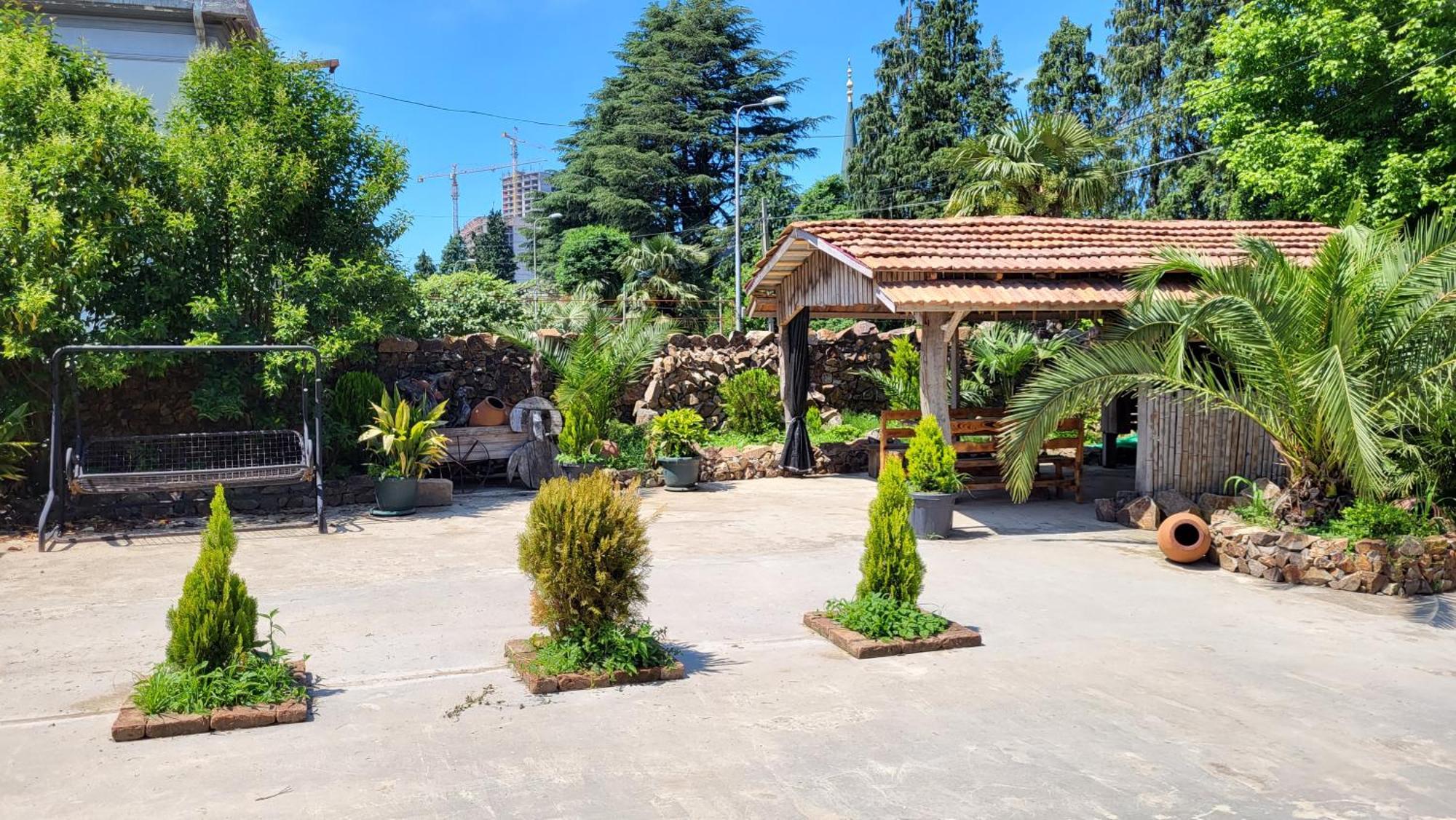 Guesthouse Gocha Beridze Batumi Zewnętrze zdjęcie